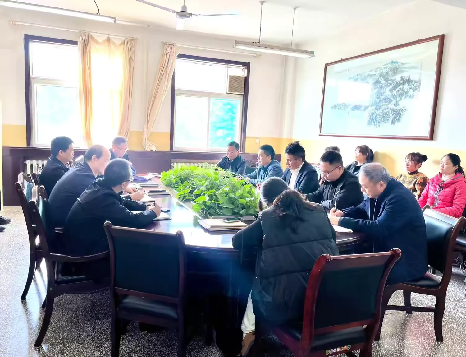 简篇-铜川医疗中心召开党委(扩大)会议——专题学习中国共产党第二十届中央委员会第四次全体会议精神 简篇-铜川医疗中心召开党委(扩大)会议——专题学习中国共产党第二十届中央委员会第四次全体会议精神