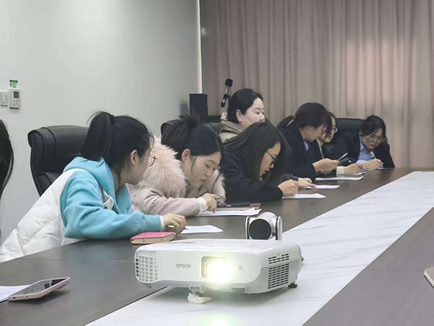 妇2.jpg